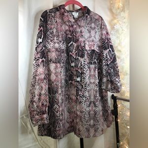 Jaclyn Smith | Women’s Pink/Black Exotic Animal Print Blouse Button Down Top